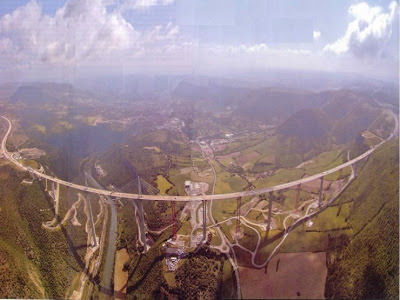 abp3.blogger.com__Dwbwzh2uOv8_Ry31_Hx8LtI_AAAAAAAAAtY_Kq0iYTCOIh4_s400_highest_bridge_03.jpg