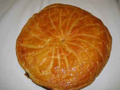 aimg.750g.com_galaxie_123_6829_4439_galette_des_rois_a_la_pomme_rotie.jpg