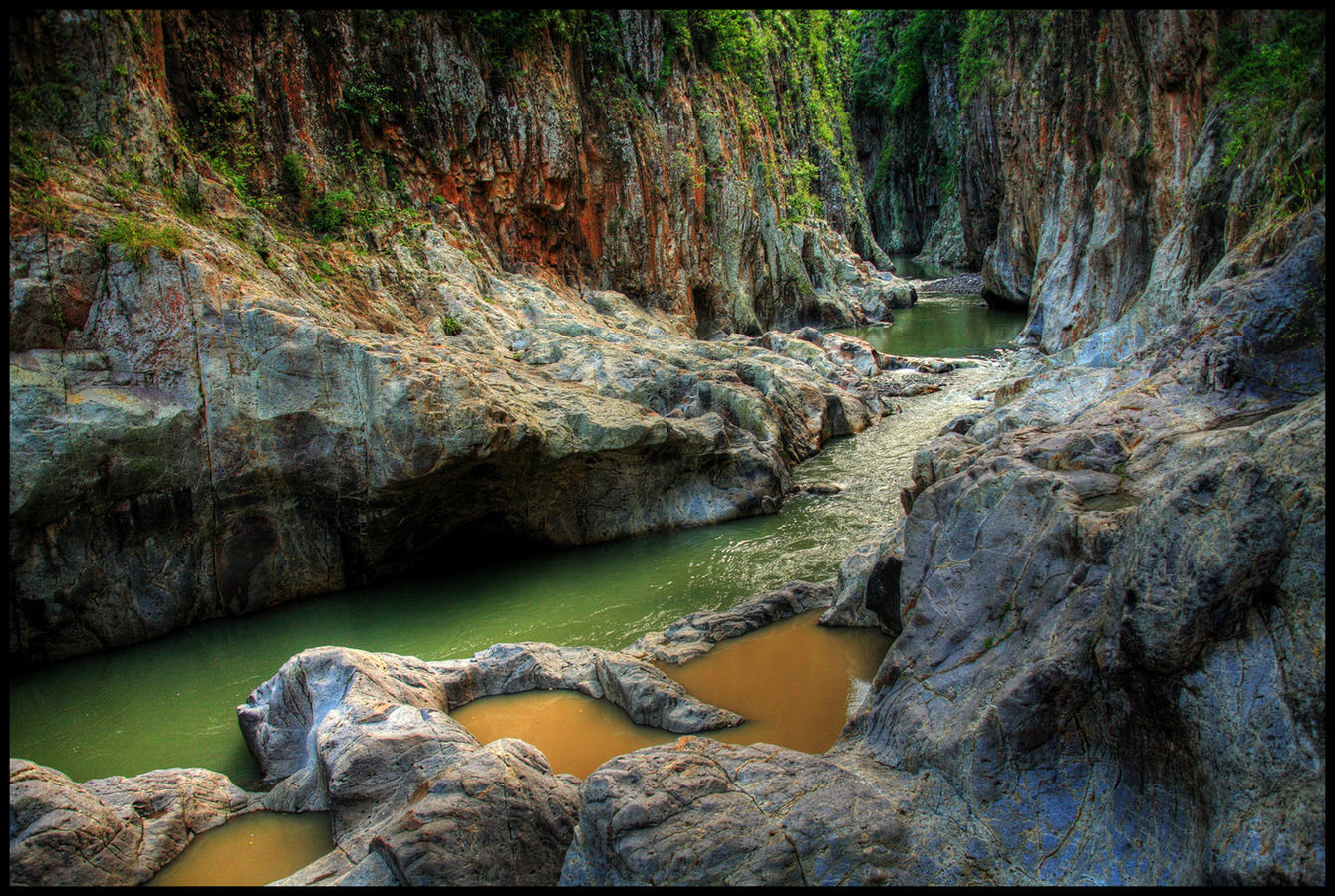 astatic.panoramio.com_photos_original_16874870.jpg