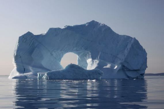 a3.bp.blogspot.com__hkkLeT0xpYA_TrT_i9yUu8I_AAAAAAAAcGw_pU5vciOFW18_s1600_mesmerizing_icebergs08.jpg