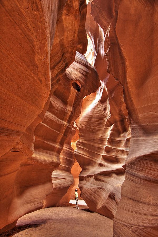 aperierga.gr_wp_content_uploads_2011_11_antelopecanyon3.jpg