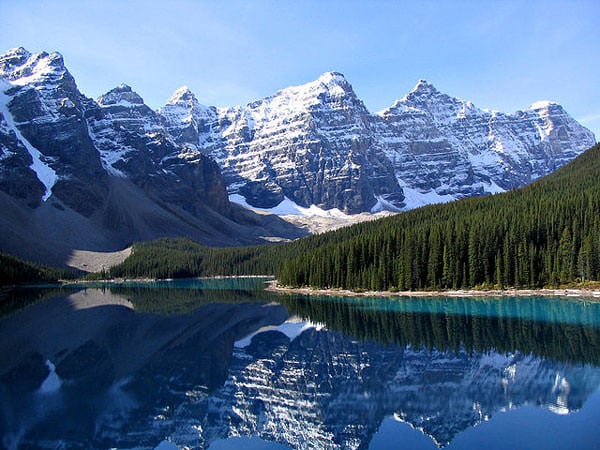 aperierga.gr_wp_content_uploads_2011_11_moraine_lake1.jpg