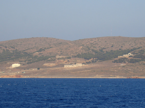 ai1249.photobucket.com_albums_hh506_dimosf2_2012_20MAKRONISOS_DSC00486.jpg