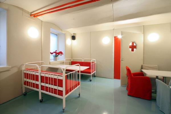 ablog.tauedu.org_wp_content_uploads_2012_01_hospital_themed_restaurant.jpg