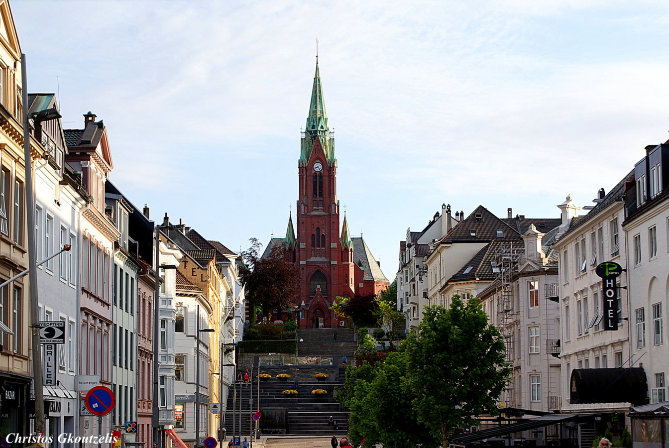 DSC05308a Torgallmenningen Square and behind The Lutheran church,.jpg