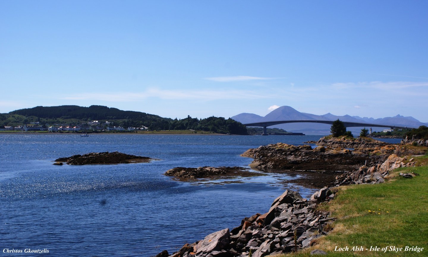 DSC03145 Loch Alsh - Isle of Skye Bridge.jpg