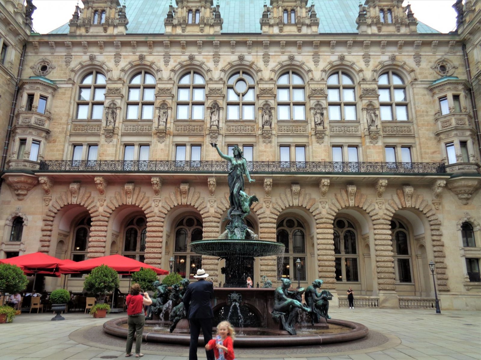 Hamburg - Rathaus 10.JPG