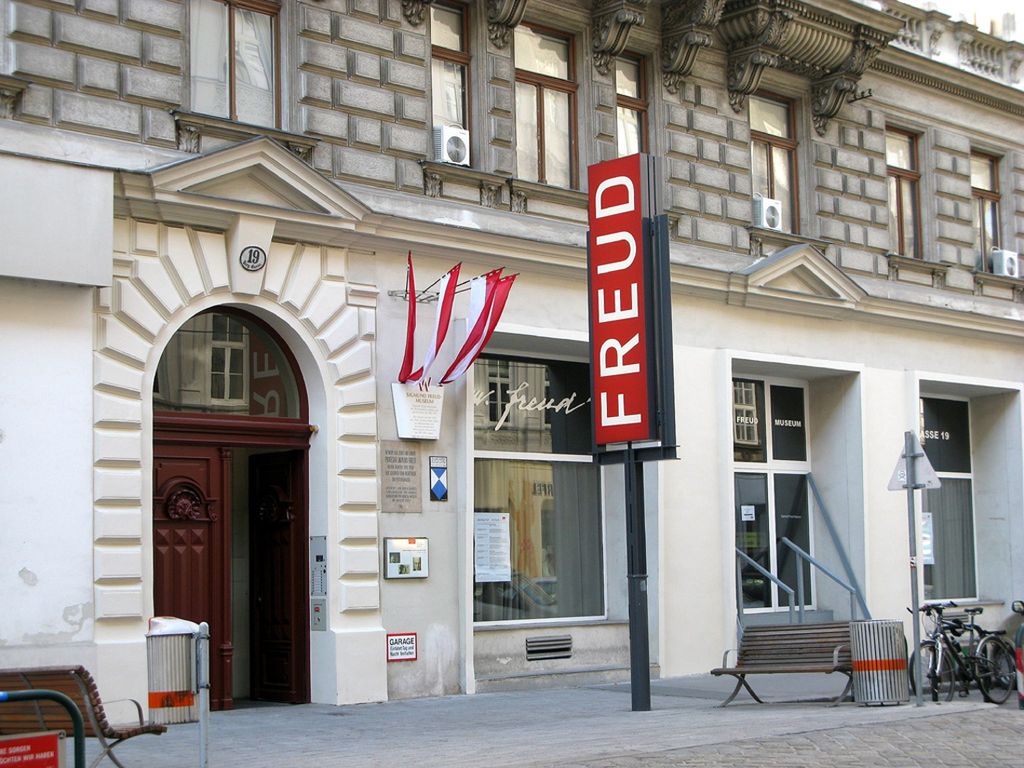 Vienna - Sigmund Freud Museum 1.jpg
