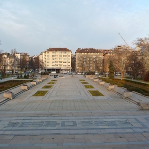 Η πλατεία στο μνημείο του σοβιετικού στρατού στη Σόφια