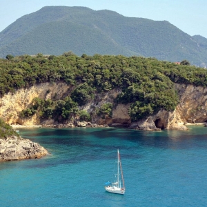 Συβοτα,τα γαλαζοπρασινα
/παραλια πισινα