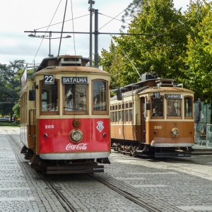 Praça de Parada Leitão, old tram - Porto