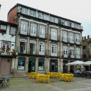 Guimaraes Largo Da Oliveira