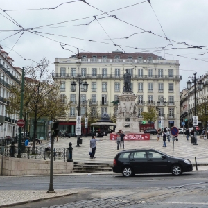 Largo de Camões