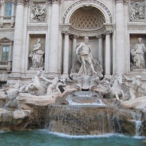 Fontana Di trevi