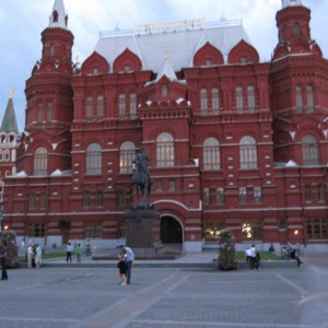Μόσχα, Ιστορικό Μουσείο, Αγαλμα Γκεόργκι Ζούκοφ