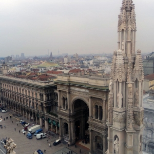 Θέα της πόλης απ' το Duomo