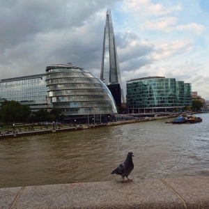 από την Tower Bridge