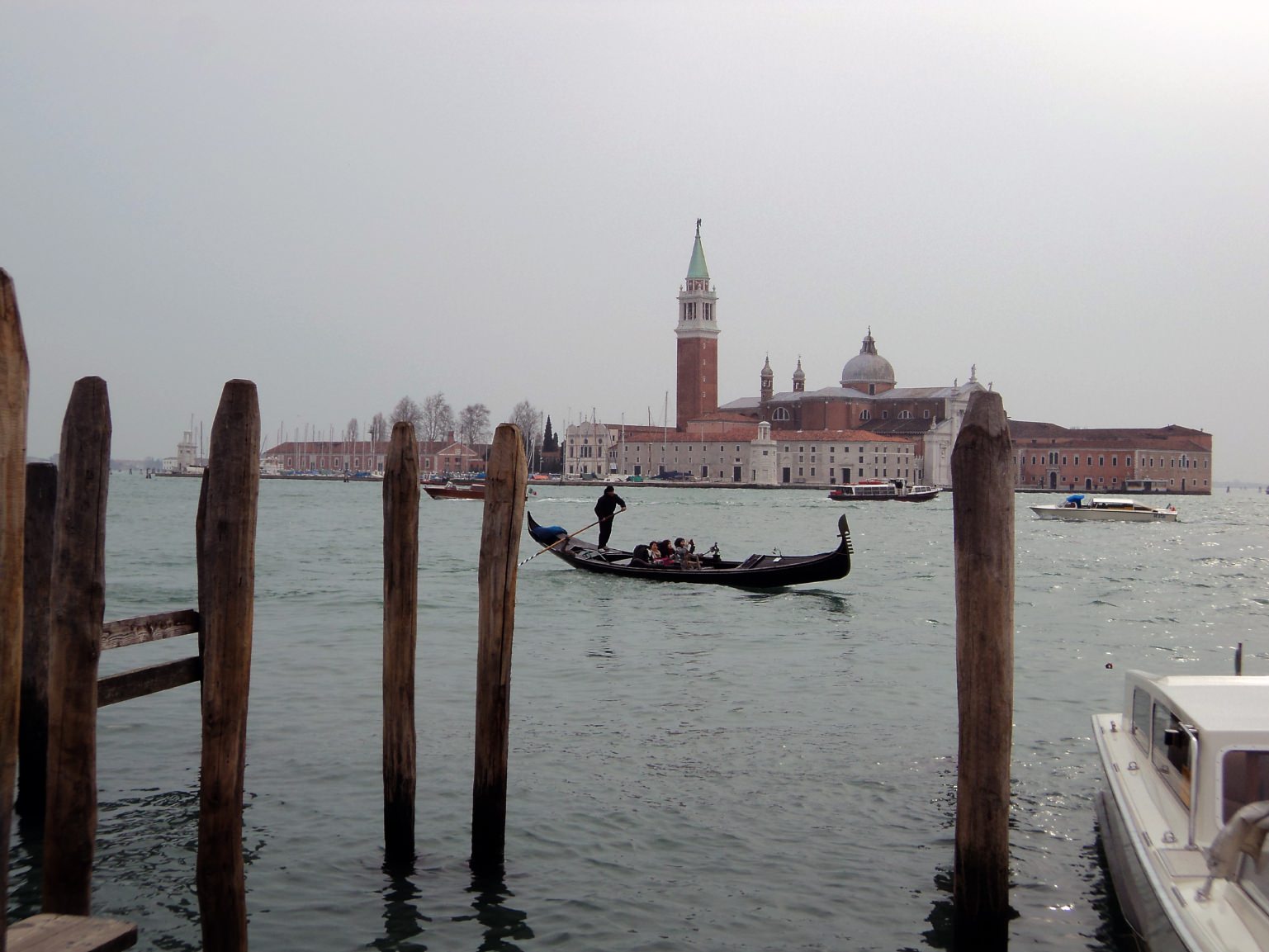 Απέναντι το San Giorgio Maggiore...