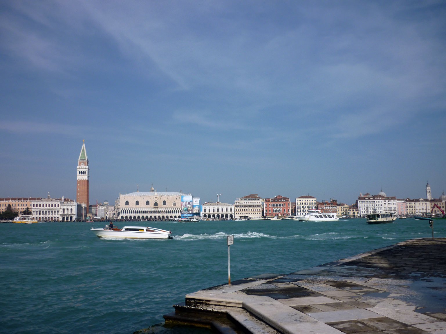 Από το San Giorgio Maggiore...