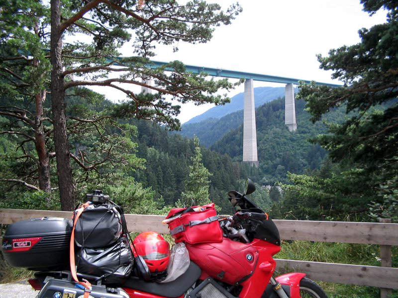 Ισως η ψηλότερη γέφυρα της Ευρώπης, στην περιοχή μεταξύ Ιταλίας - Αυστρίας