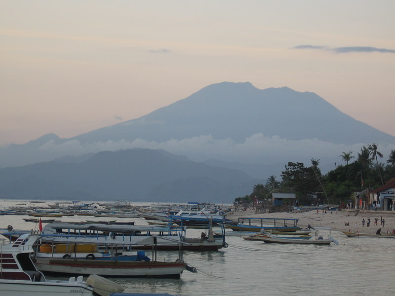 Και το Mt. Agung επιβλητικό στο βάθος...