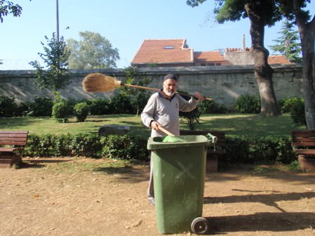 Στον περίβολο του Μπλε Τζαμιού