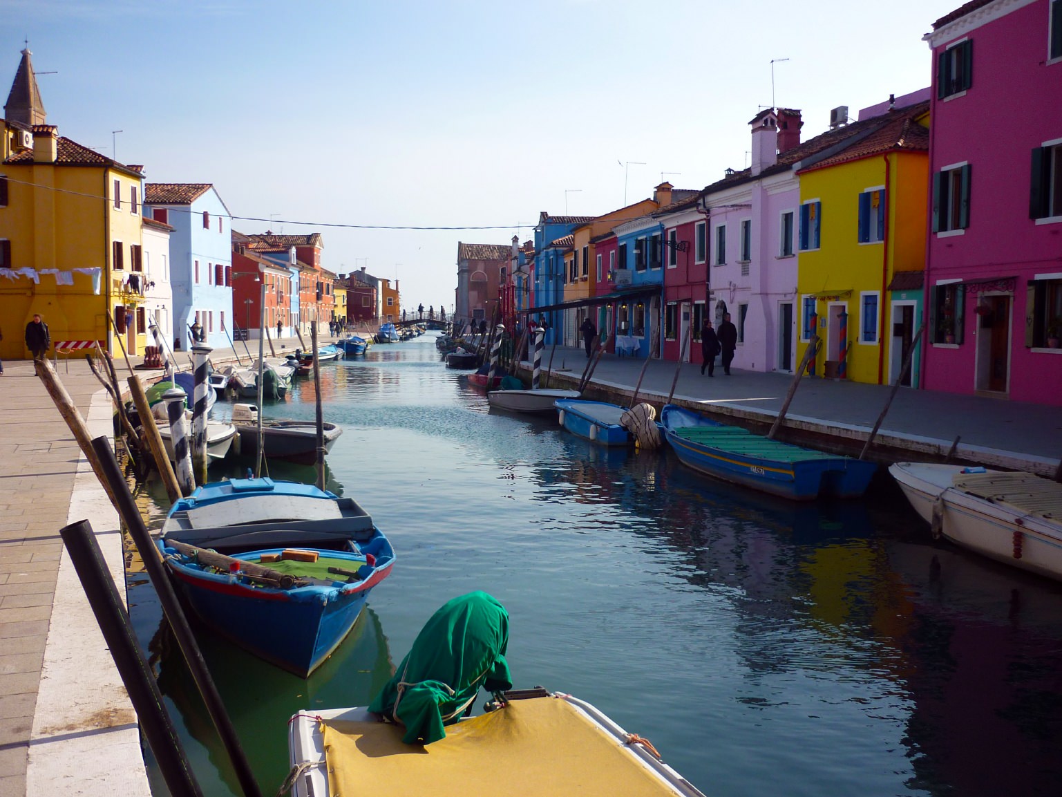 Στο γραφικό και χρωματιστό Burano