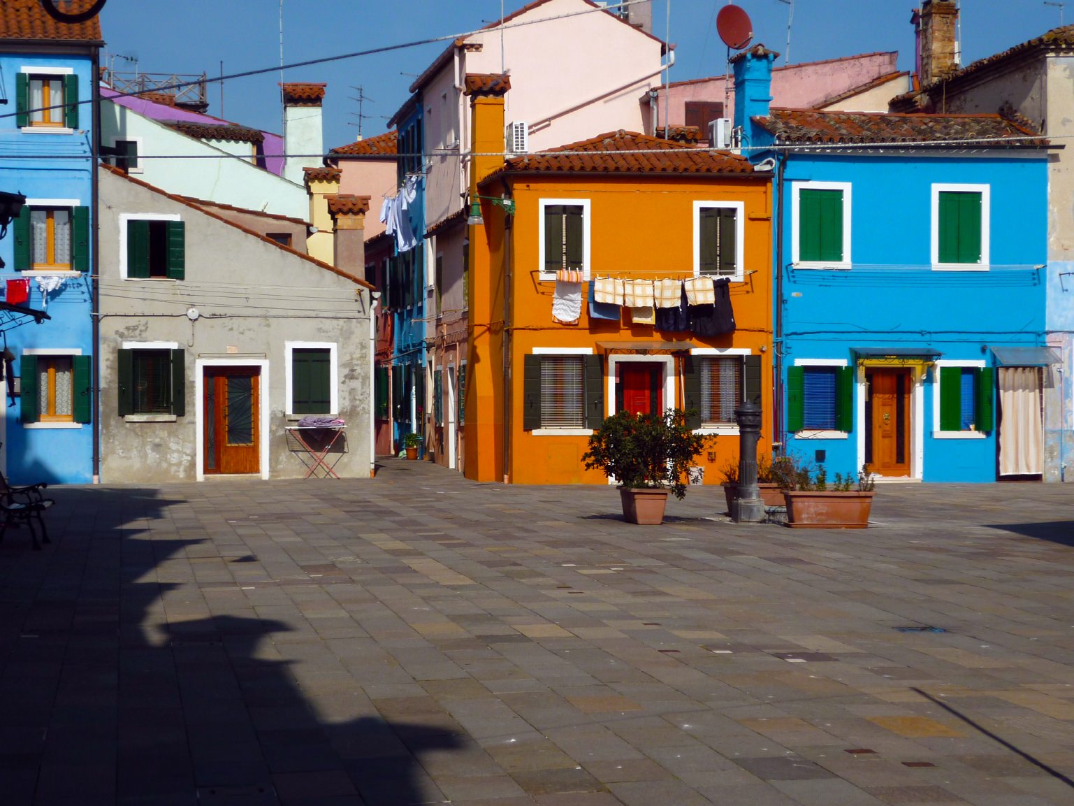 Στο γραφικό και χρωματιστό Burano