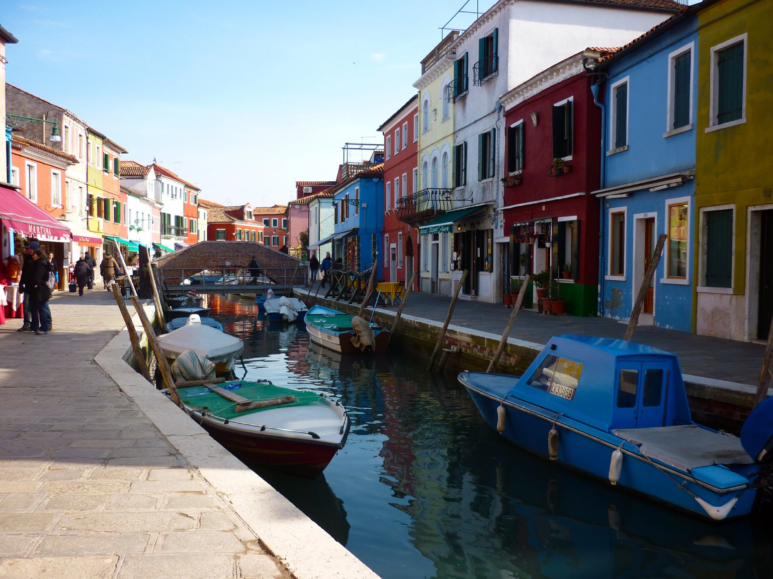 Στο γραφικό και χρωματιστό Burano