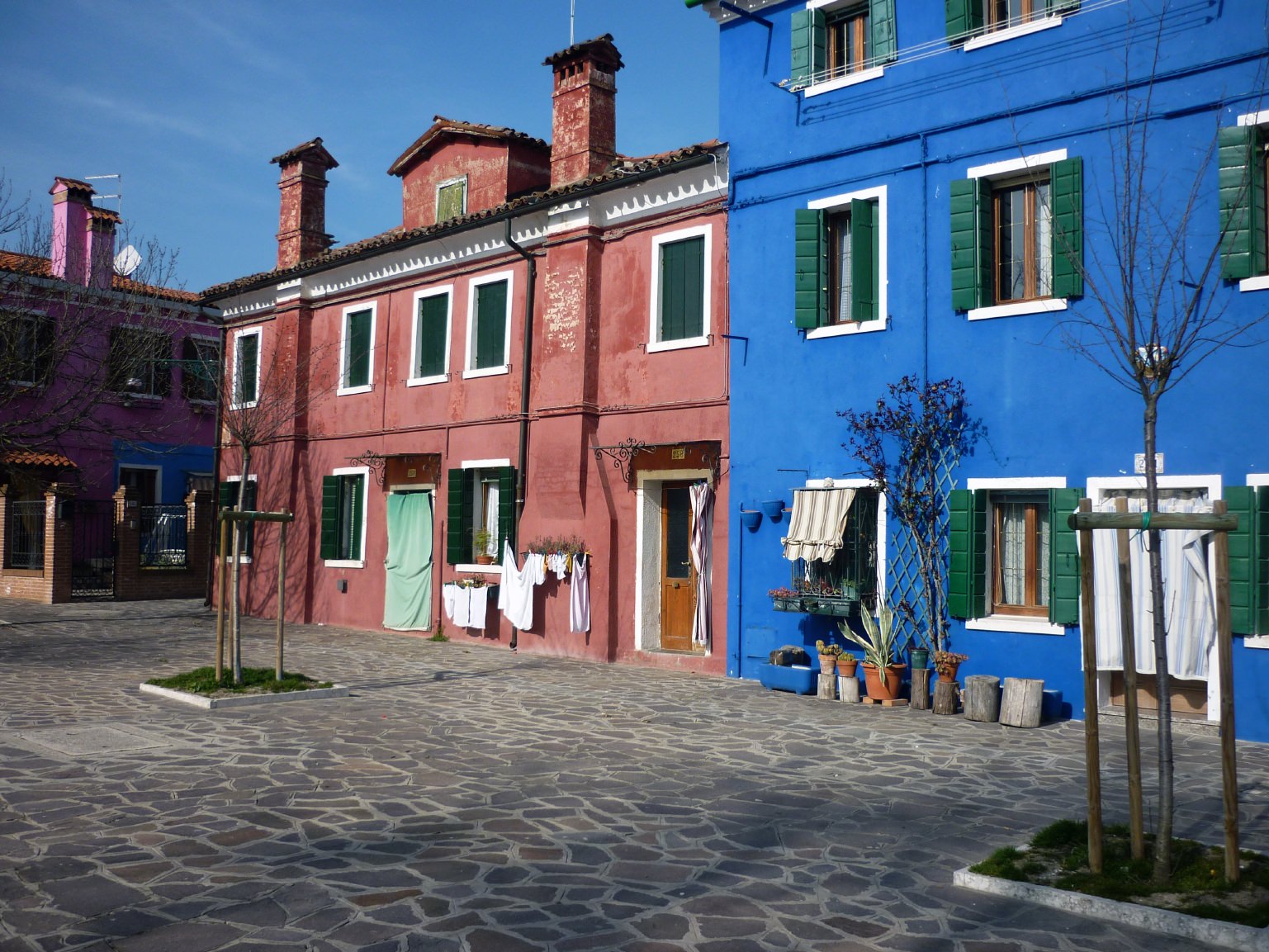 Στο γραφικό και χρωματιστό Burano