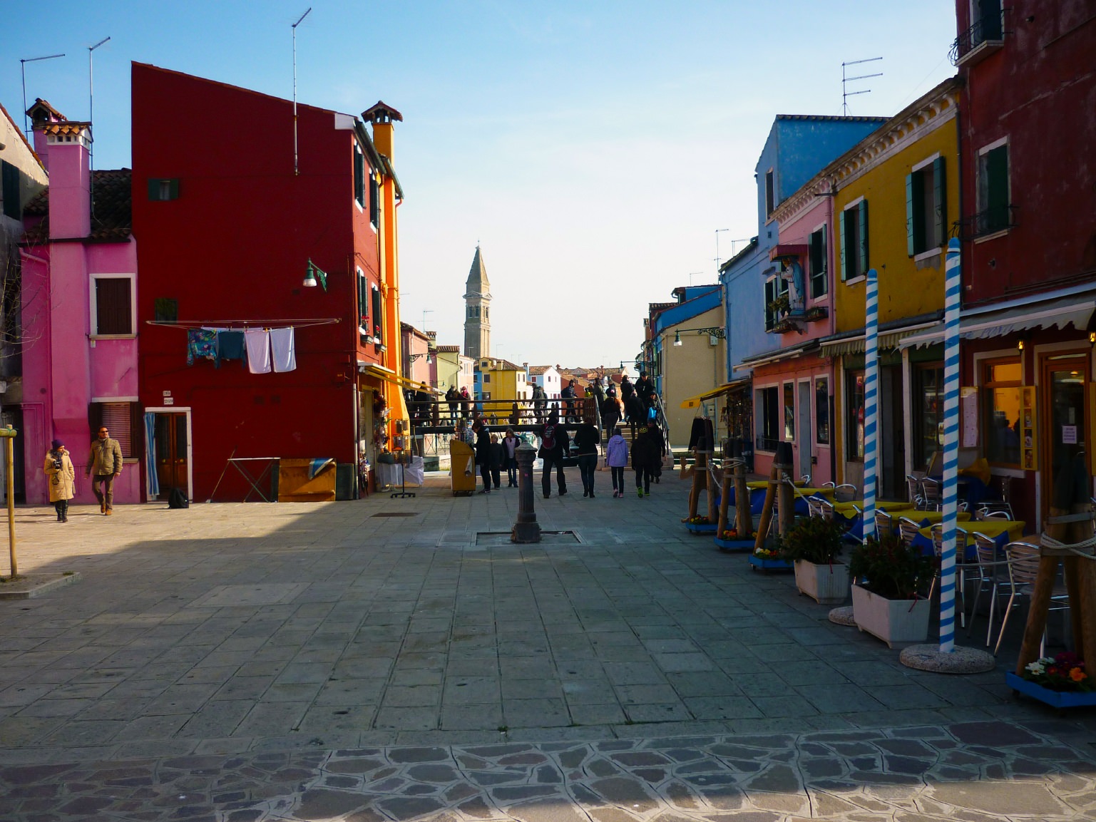 Στο γραφικό και χρωματιστό Burano