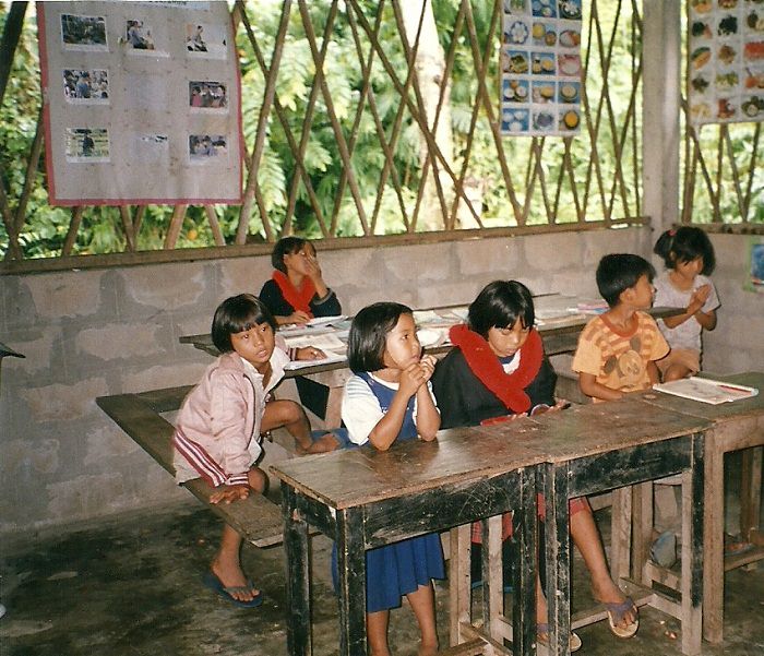 Σχολείο σε χωριό της Ταϋλάνδης 1999