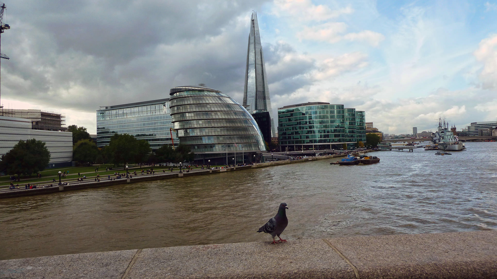 από την Tower Bridge