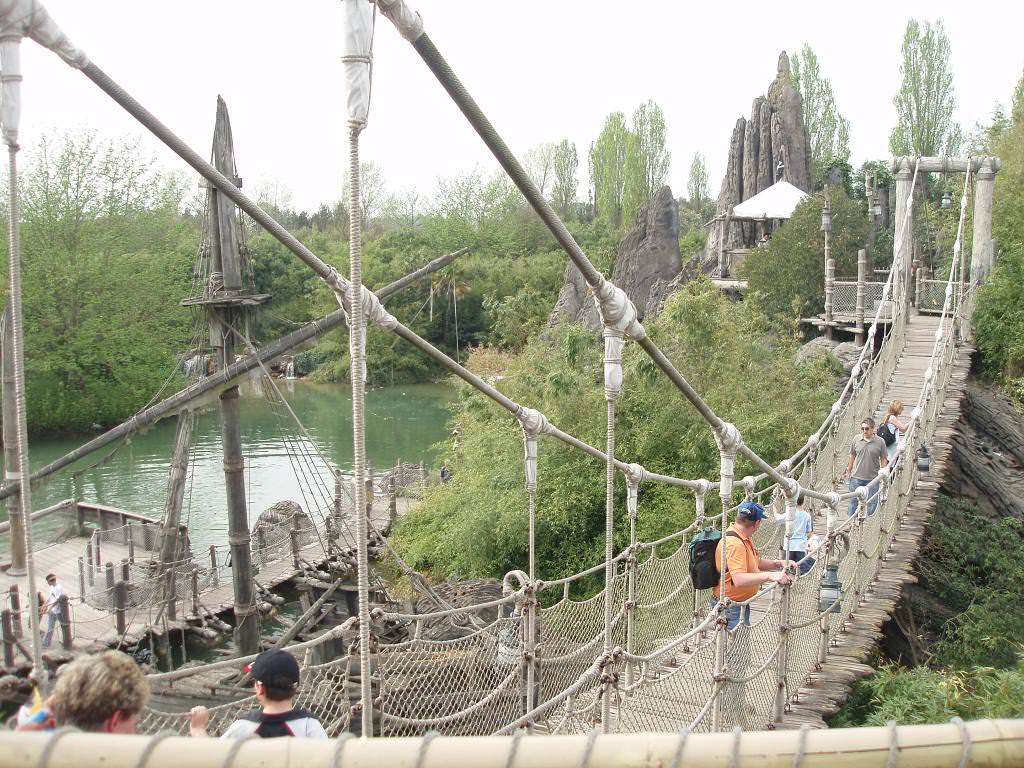 ο θαυμαστος κοσμος της disneyland