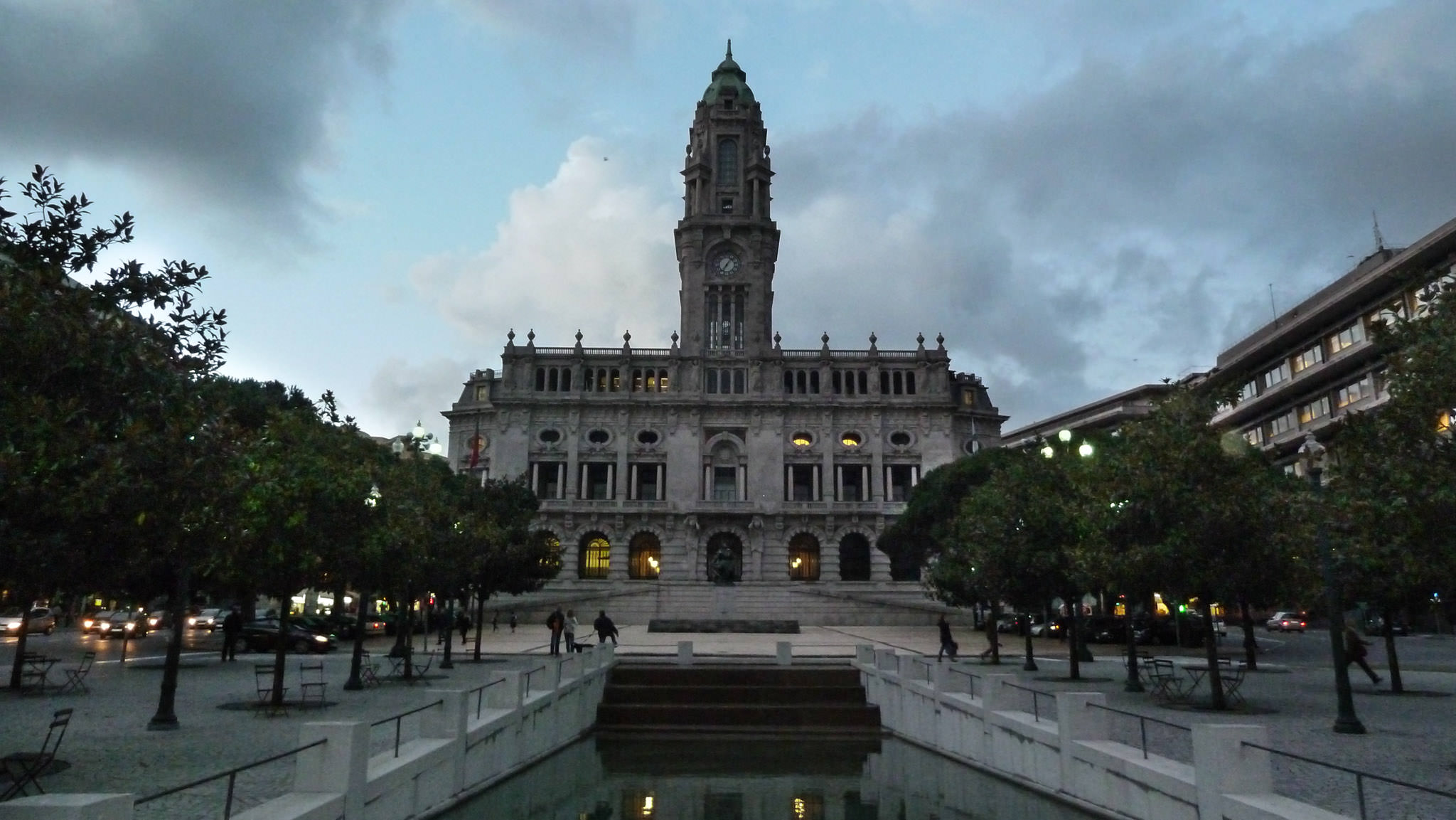 Avenida dos Aliados - City Hall of Porto