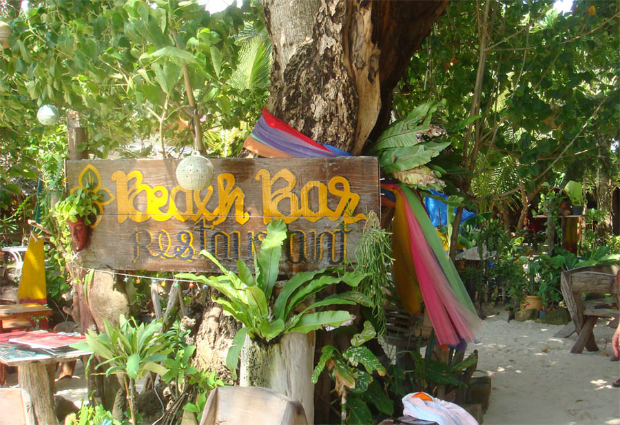 beach bar @ phi phi