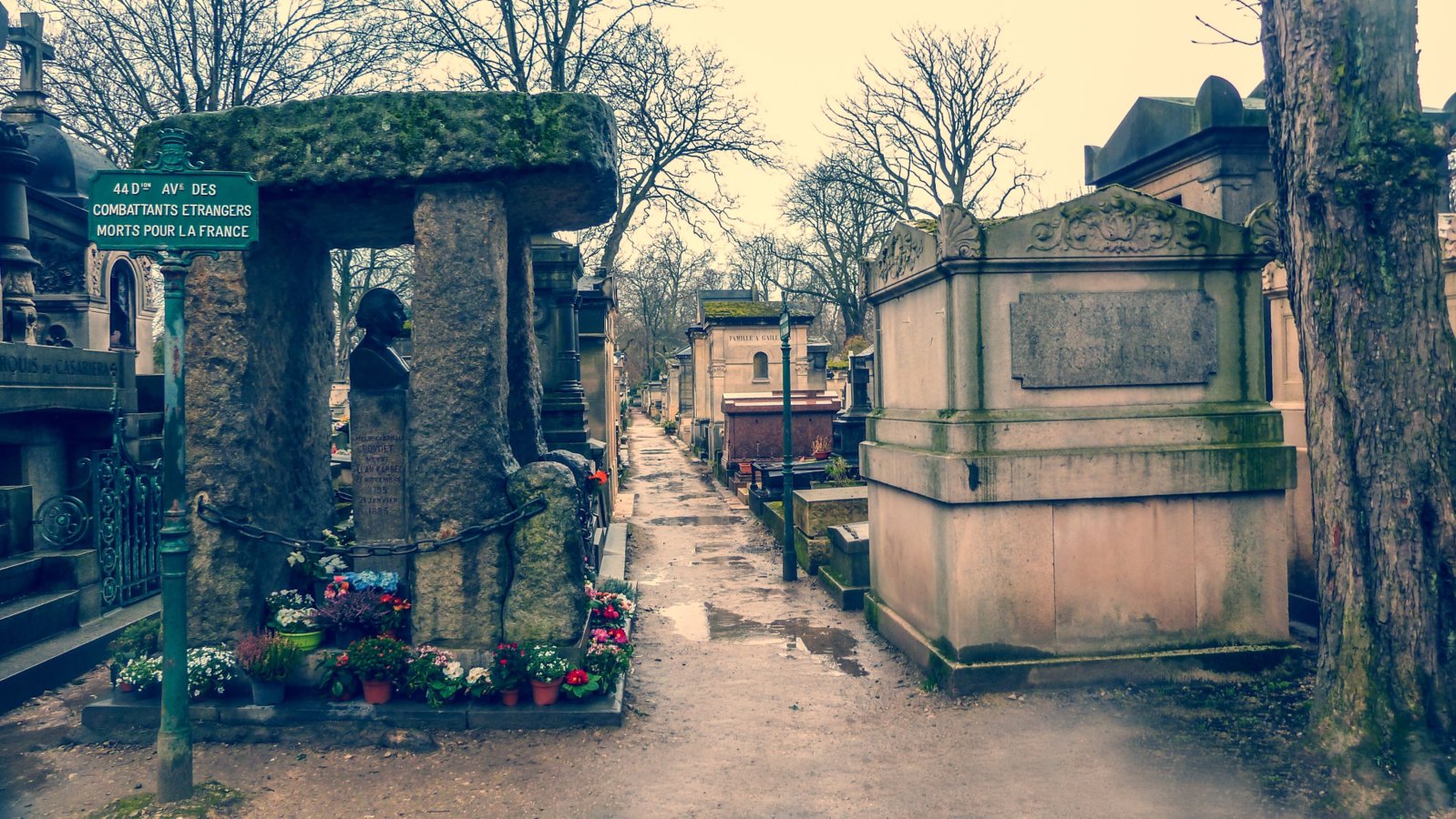 Cimetière du Père-Lachaise / Père Lahaise Cemetery