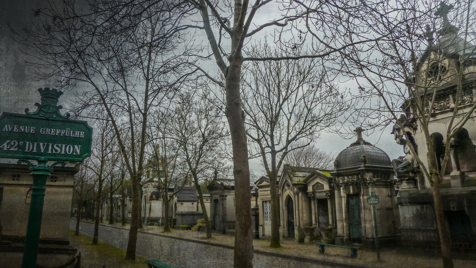 Cimetière du Père-Lachaise / Père Lahaise Cemetery