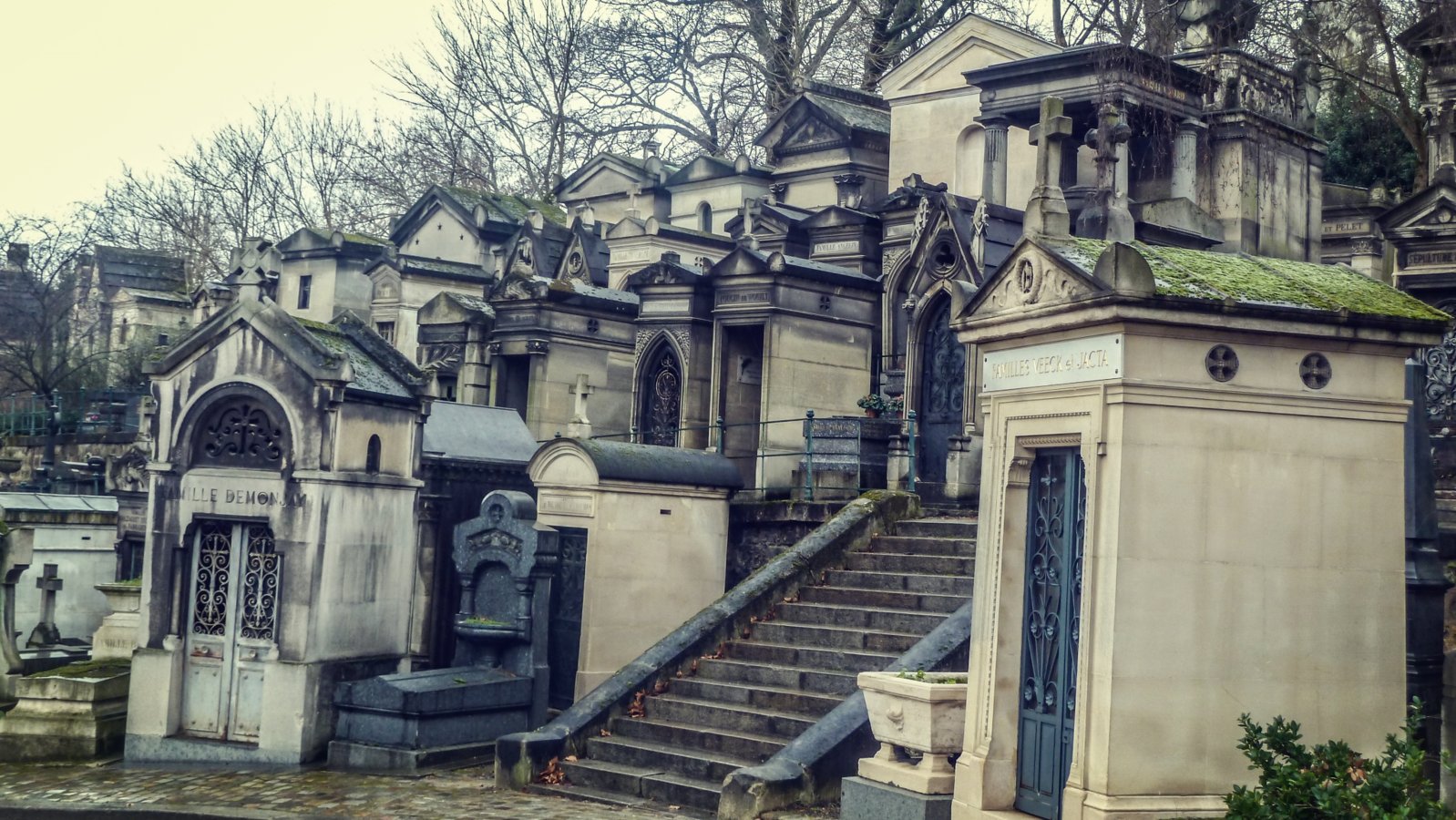 Cimetière du Père-Lachaise / Père Lahaise Cemetery