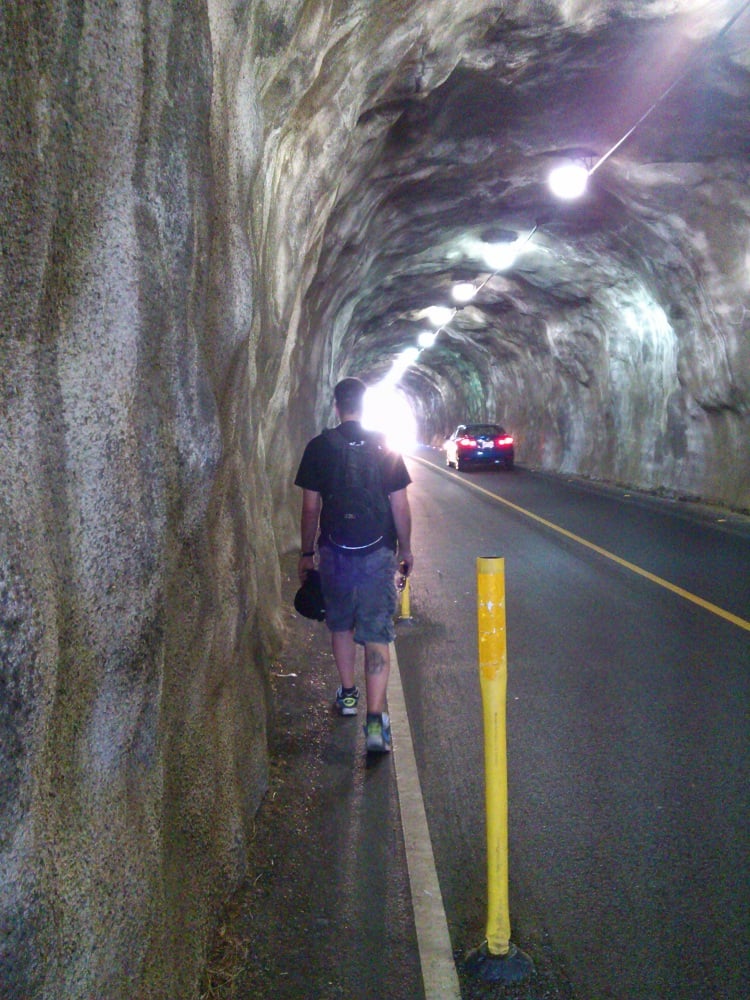 Diamond Head - Tunnel