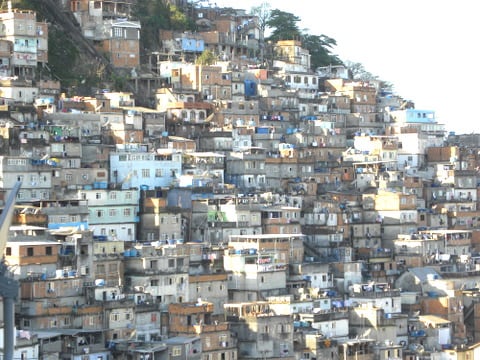 FAVELA