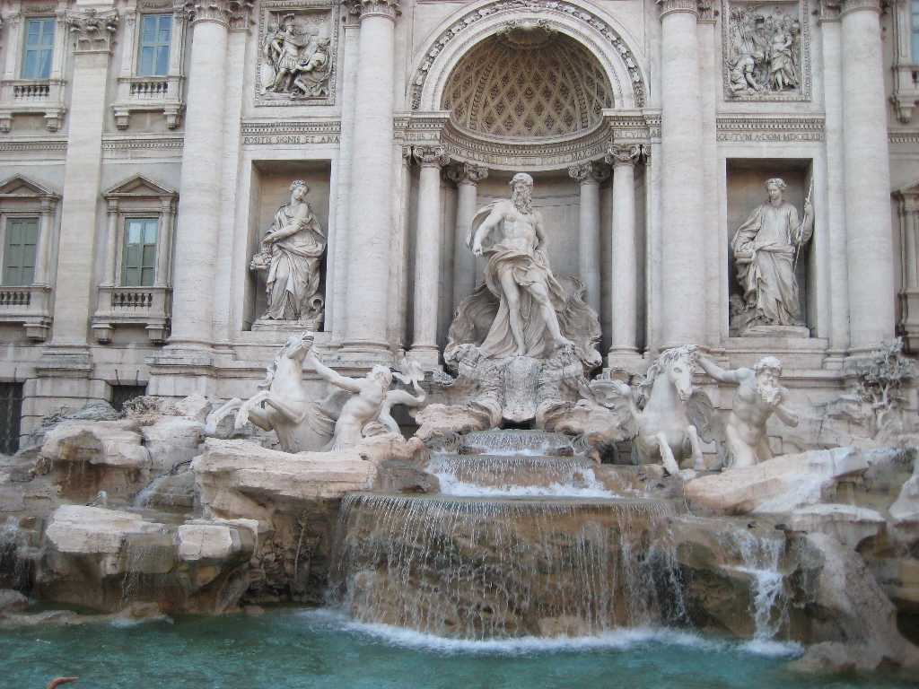 Fontana Di trevi