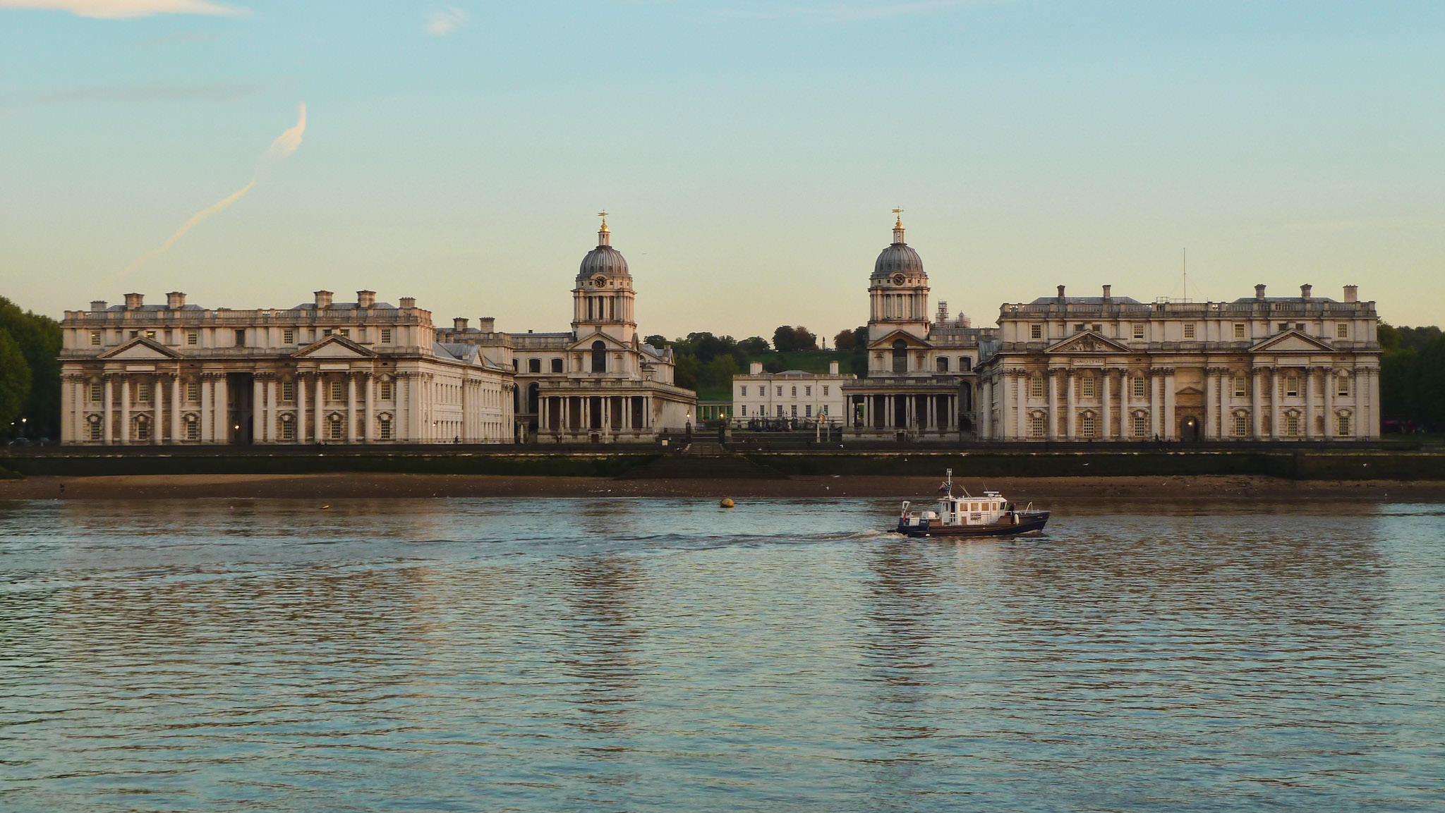 Greenwich University from Island Gardens