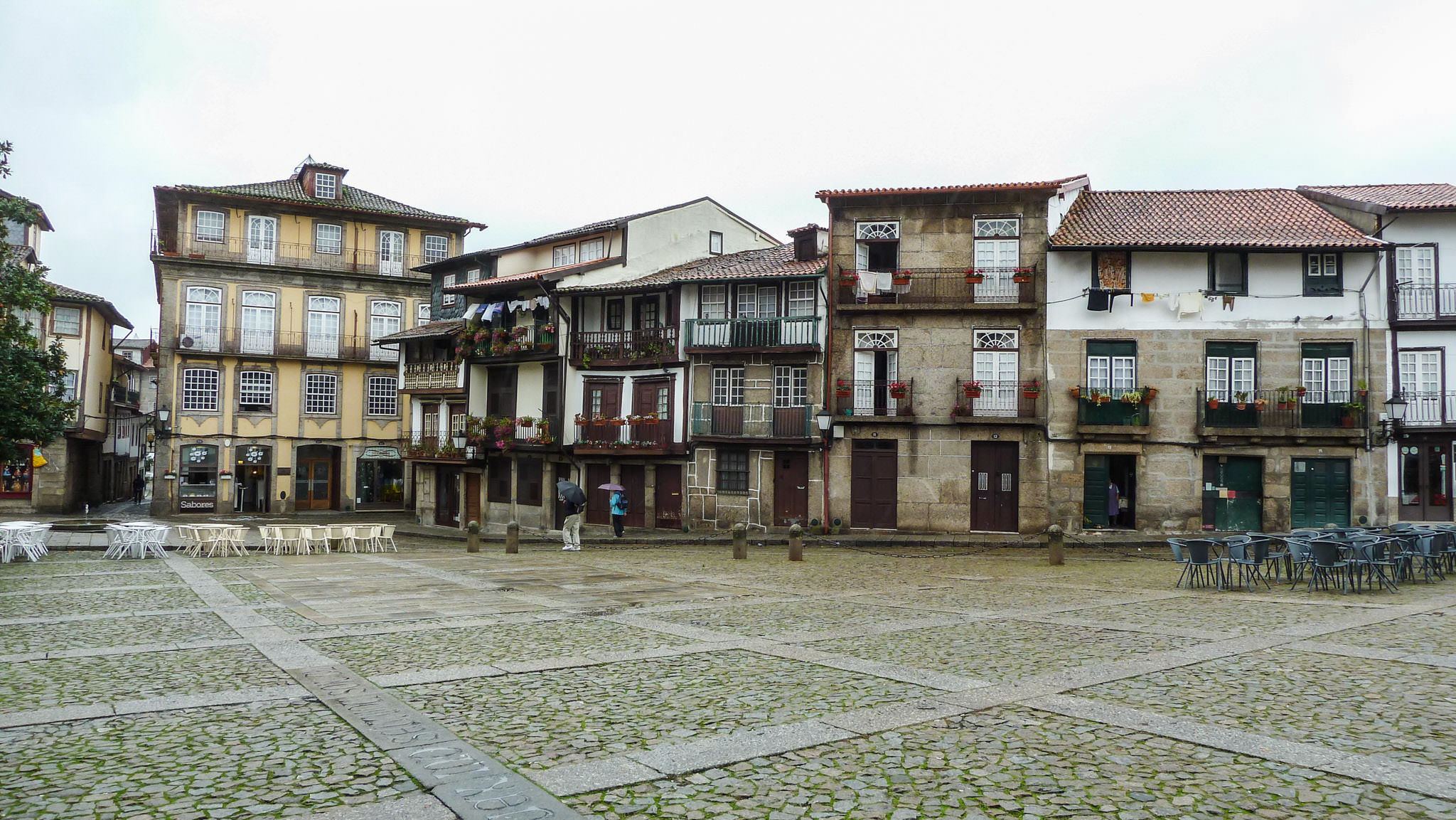 Guimarâes - Praça de São Tiago