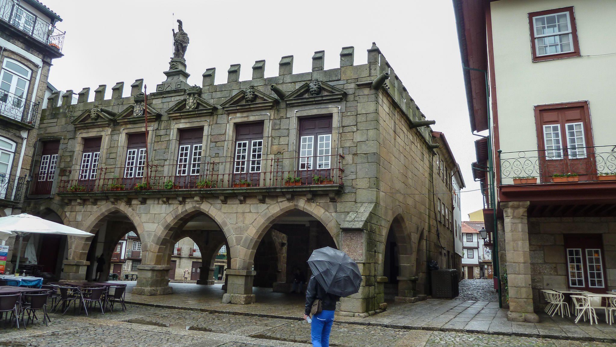 Guimaraes Largo Da Oliveira