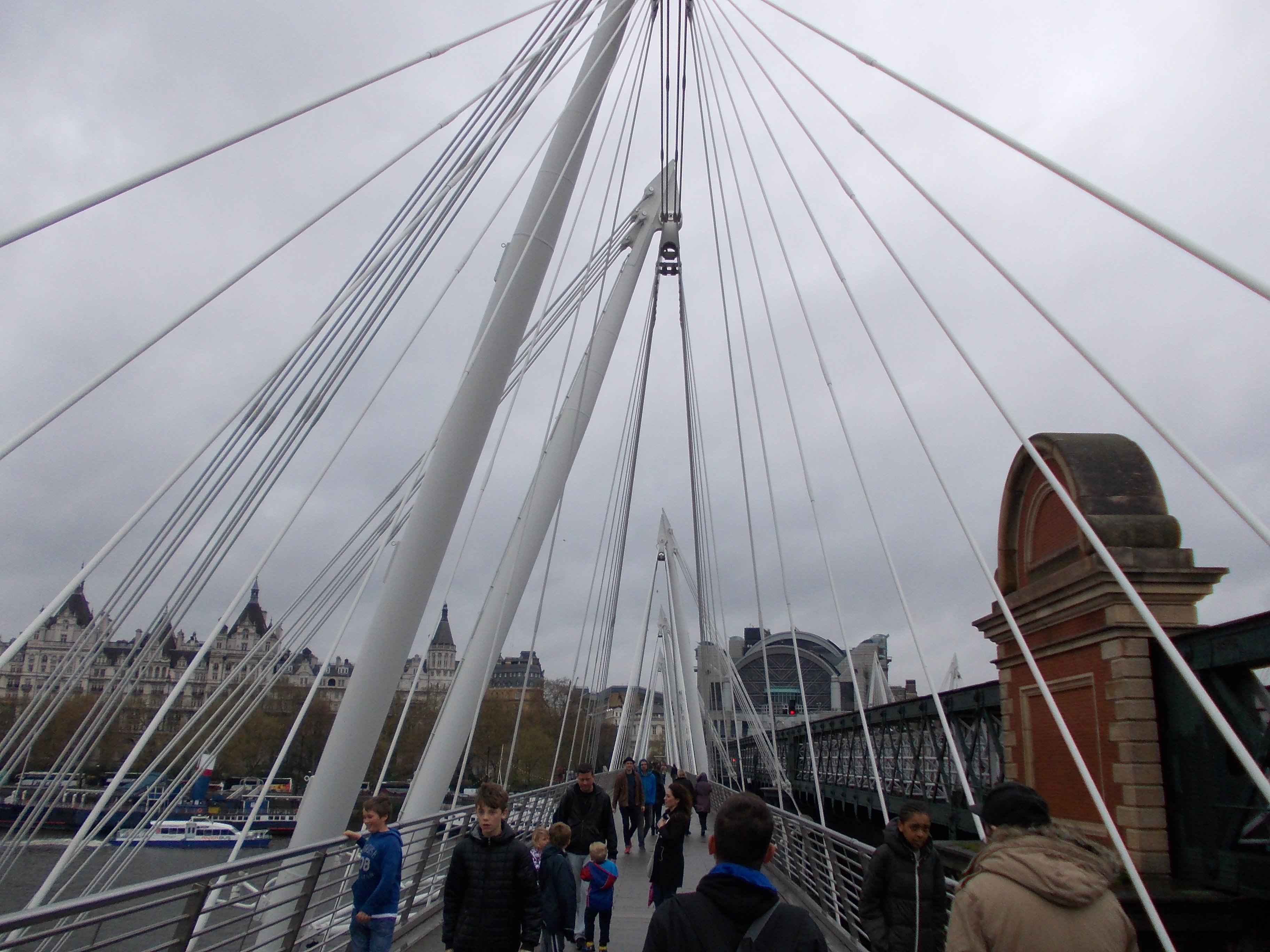 Hungerford bridge