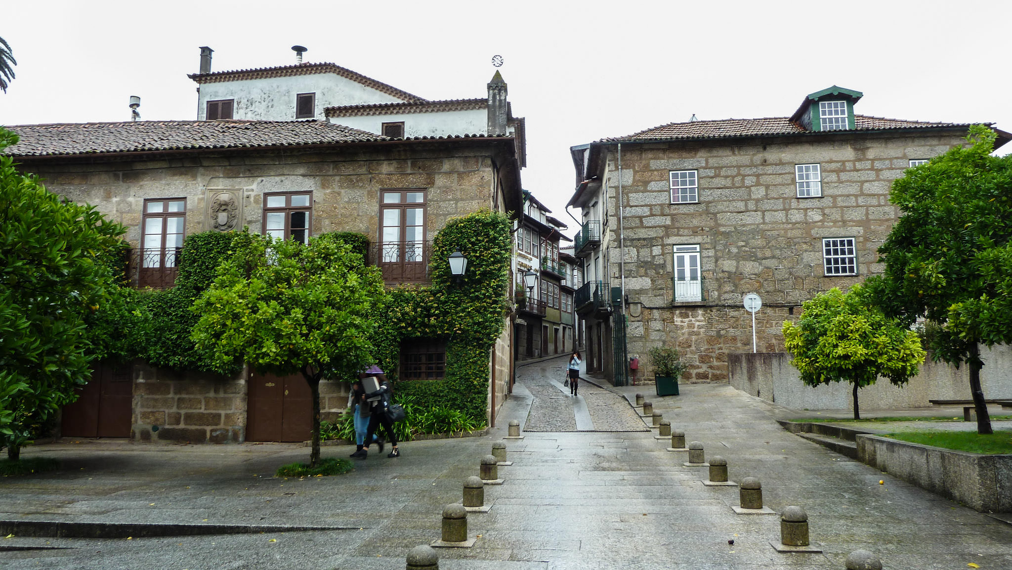 Largo dos Laranjais - Guimaraes