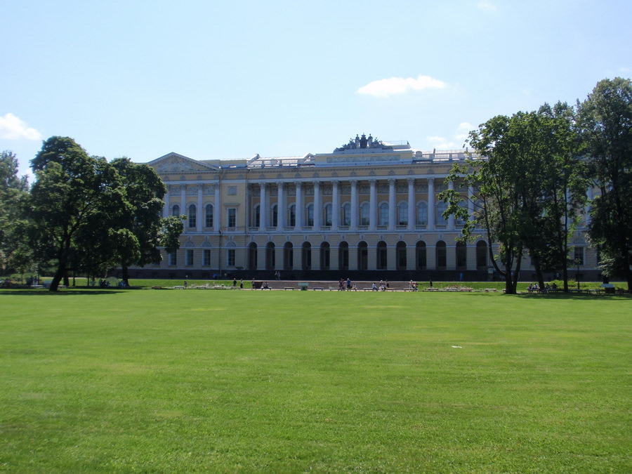 MIKHAILOVSKY PALAC