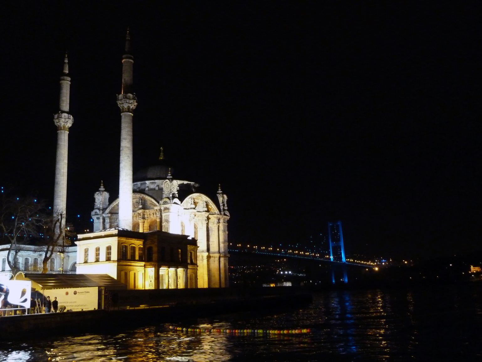 Ortakoy Camii