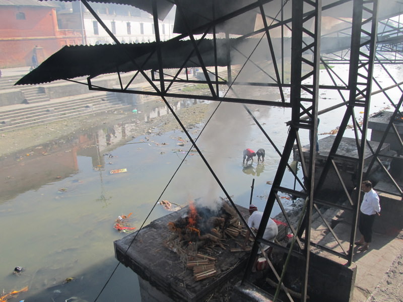 Pashupatinath, καύση νεκρού